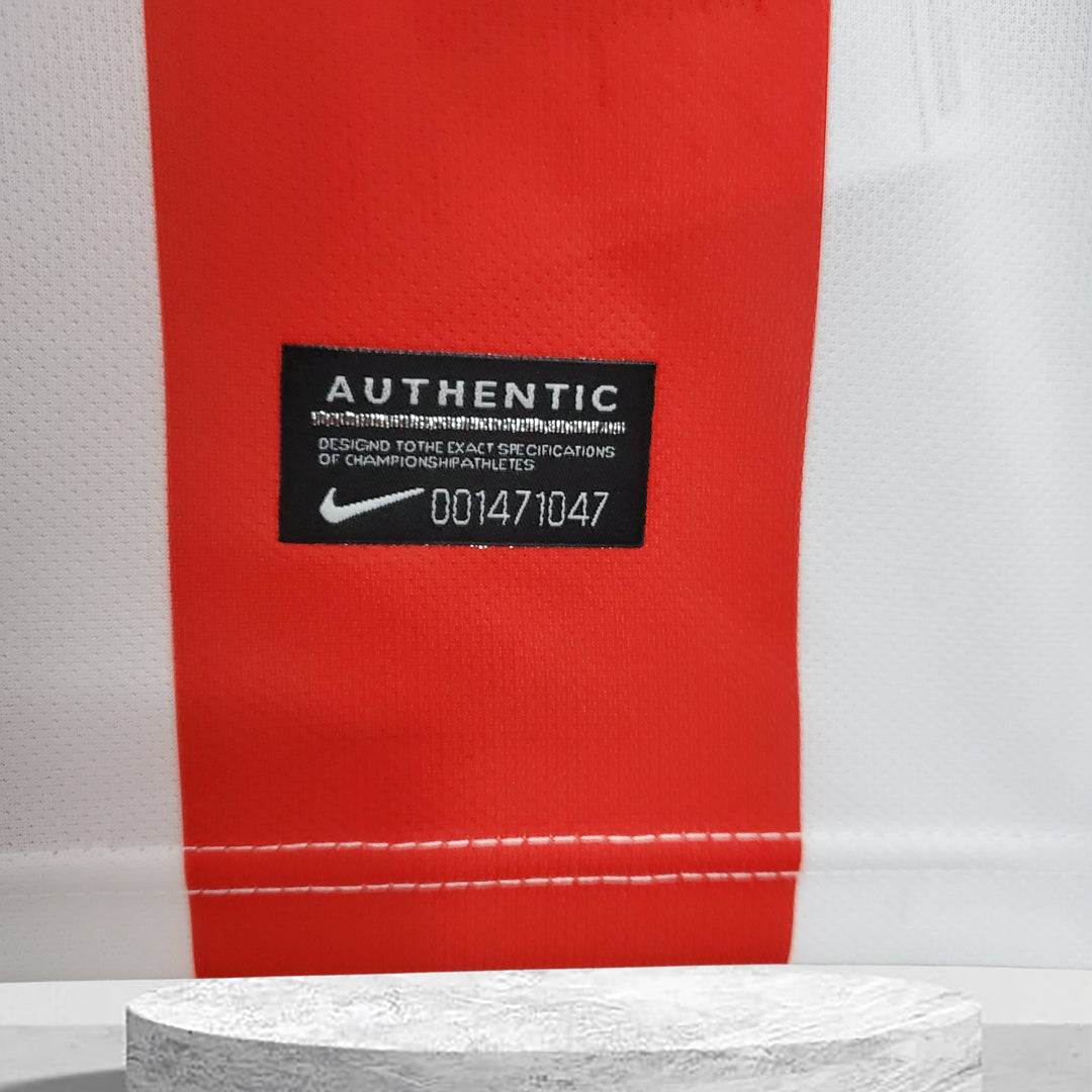 Atlético Madrid 2014–2015 Heimtrikot