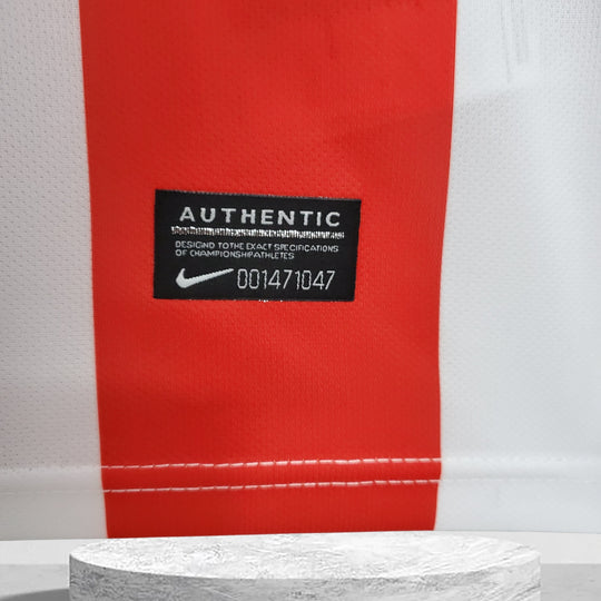 Atlético Madrid 2014–2015 Heimtrikot