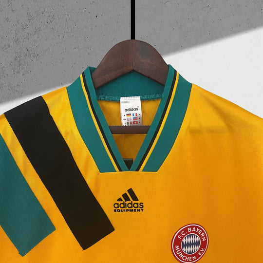 Bayern München 1993–1994 Auswärtstrikot
