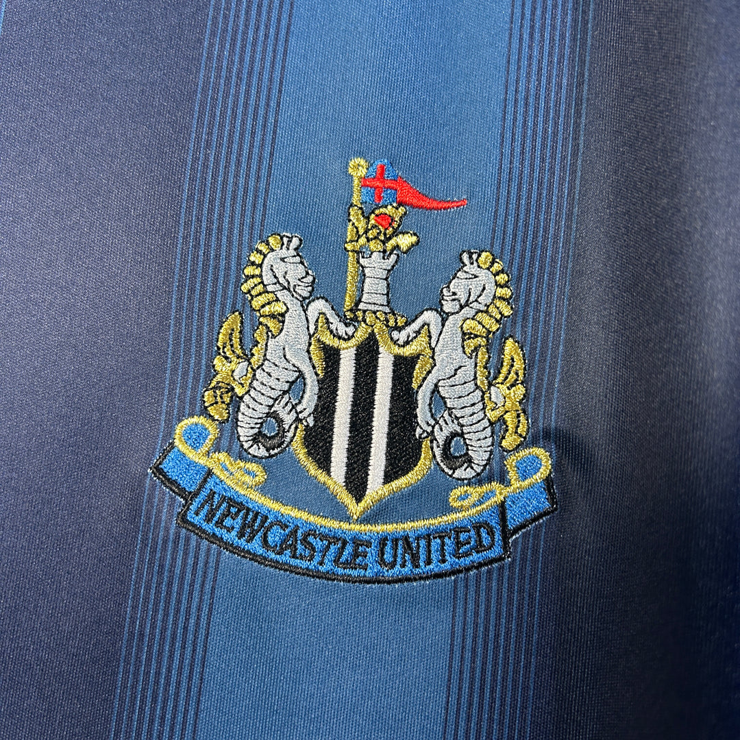 Newcastle United 2005-2006 Auswärtstrikot
