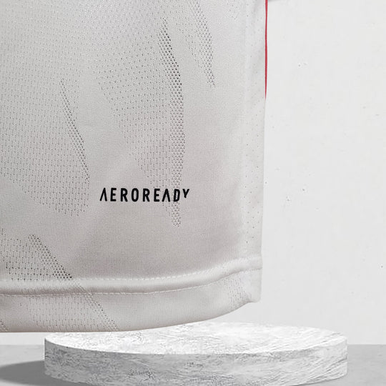 Real Madrid 2020–2021 Heimtrikot