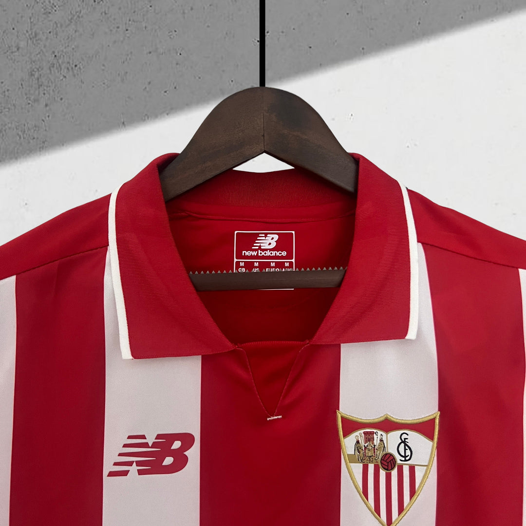 Sevilla FC 2015–2016 Heimtrikot