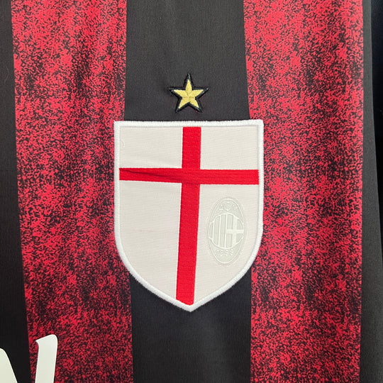 AC Milan 2015–2016 Heimtrikot