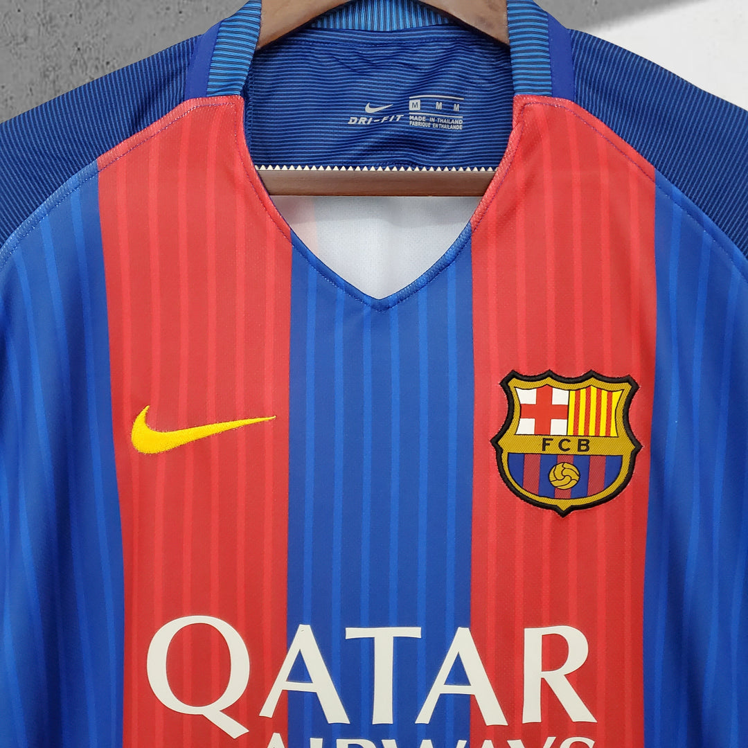 Barcelona 2016–2017 Heimtrikot