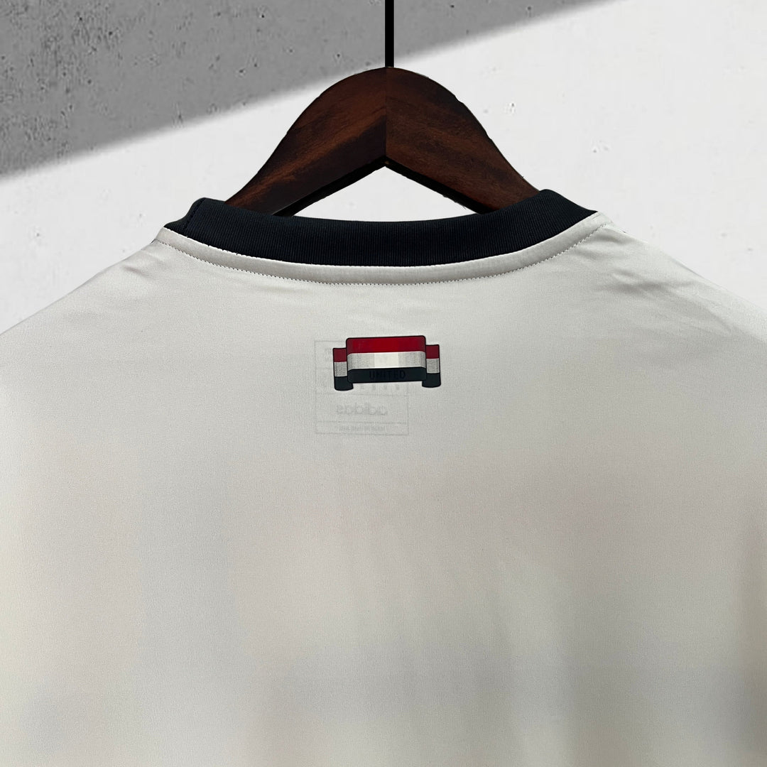 Manchester United 2024–2025 3. Trikot