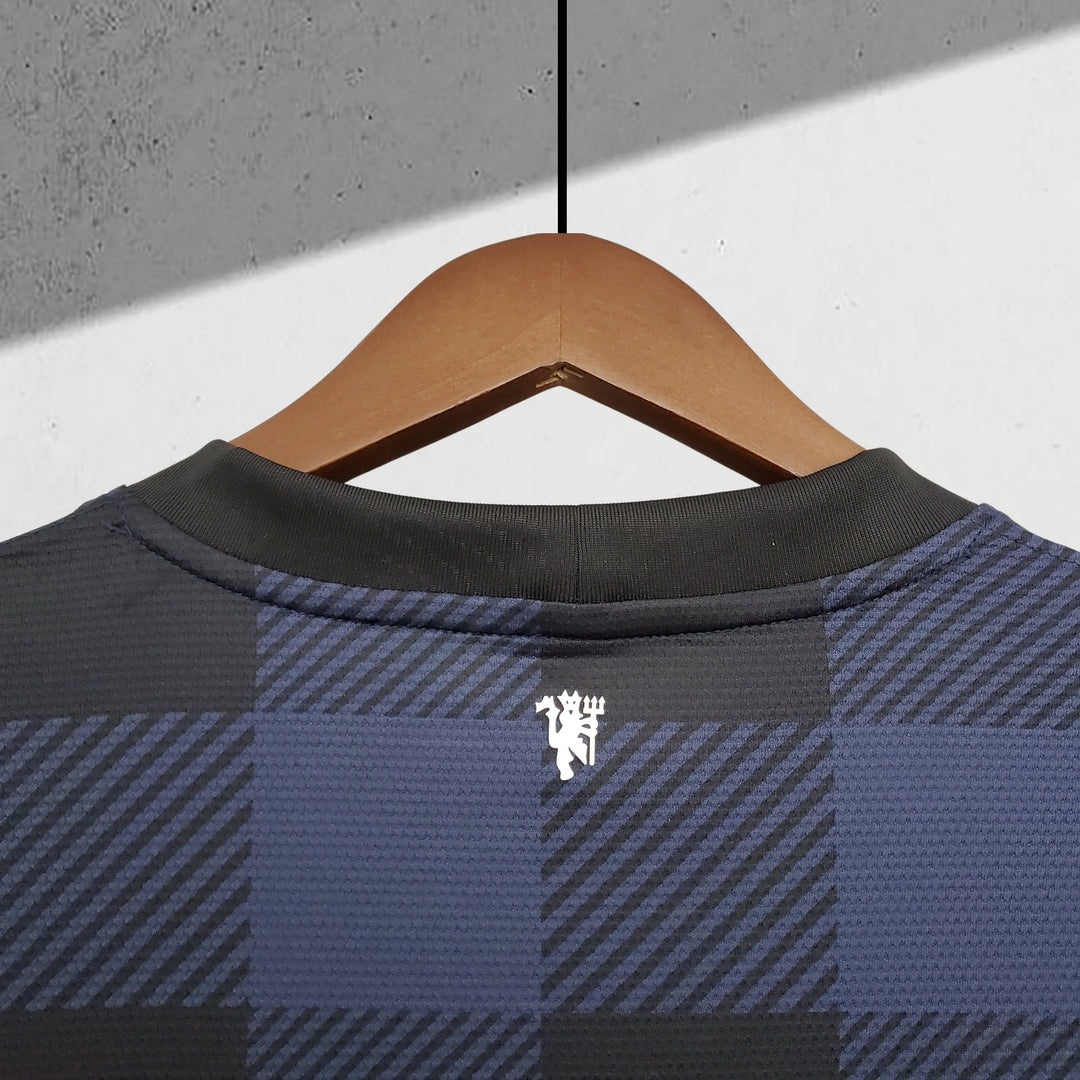 Manchester United 2013–2014 Auswärtstrikot