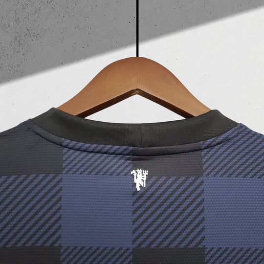 Manchester United 2013–2014 Auswärtstrikot