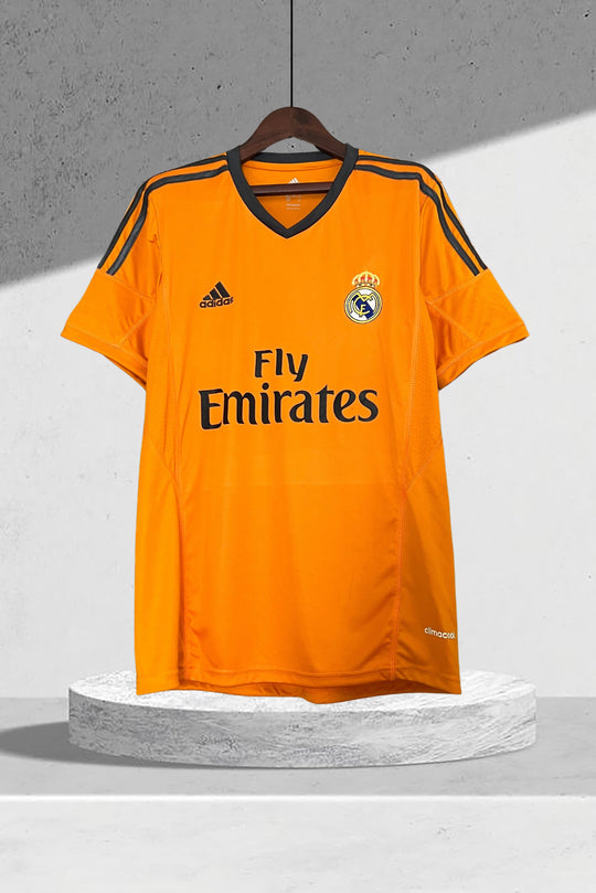 Real Madrid 2013–2014 3. Trikot