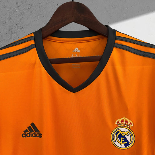 Real Madrid 2013–2014 3. Trikot
