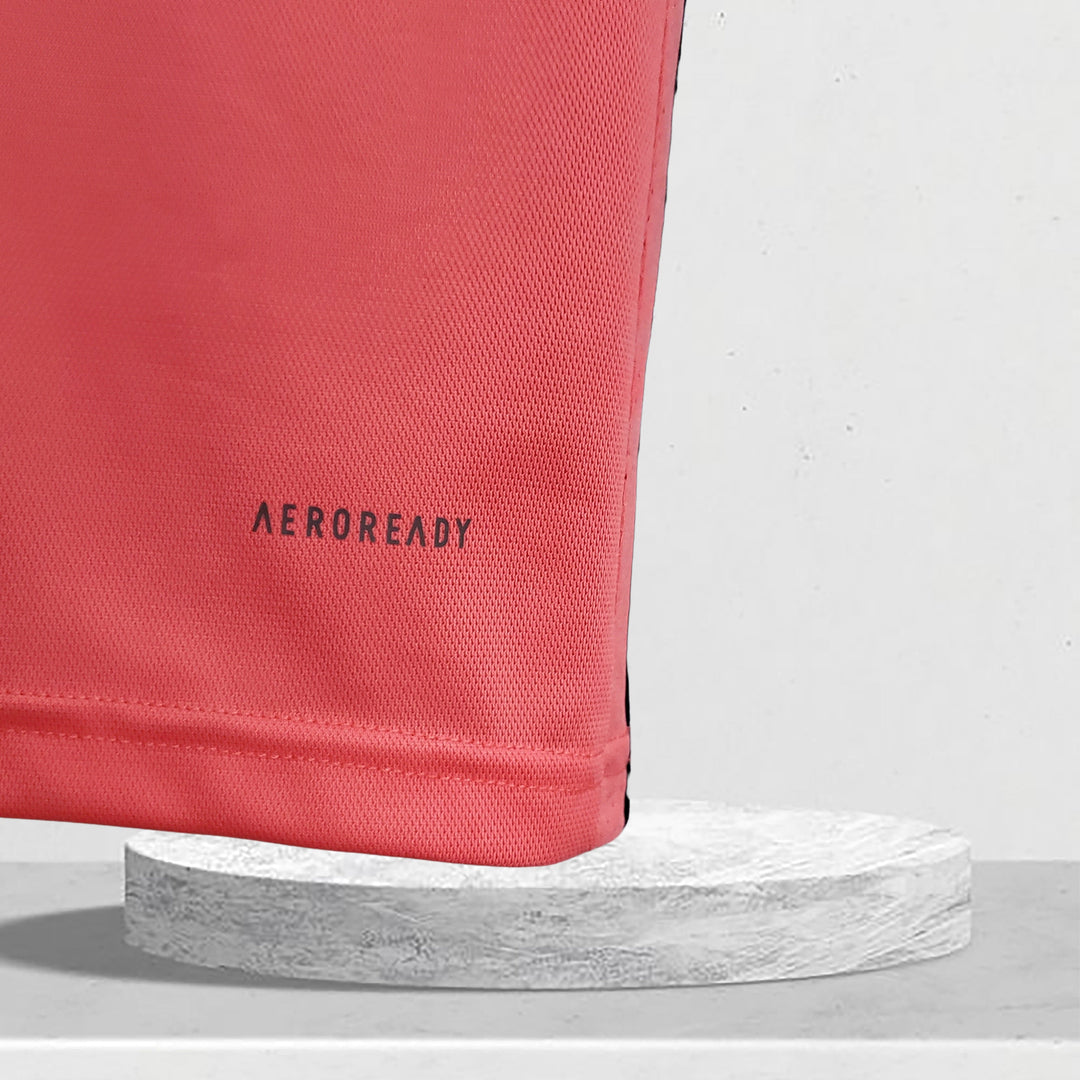 Real Madrid 2020–2021 Auswärtstrikot