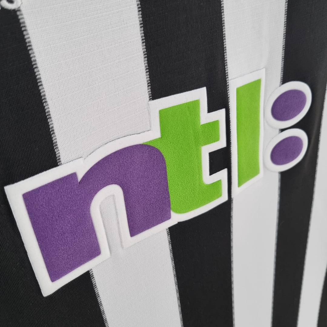 Newcastle United 2000–2001 Heimtrikot