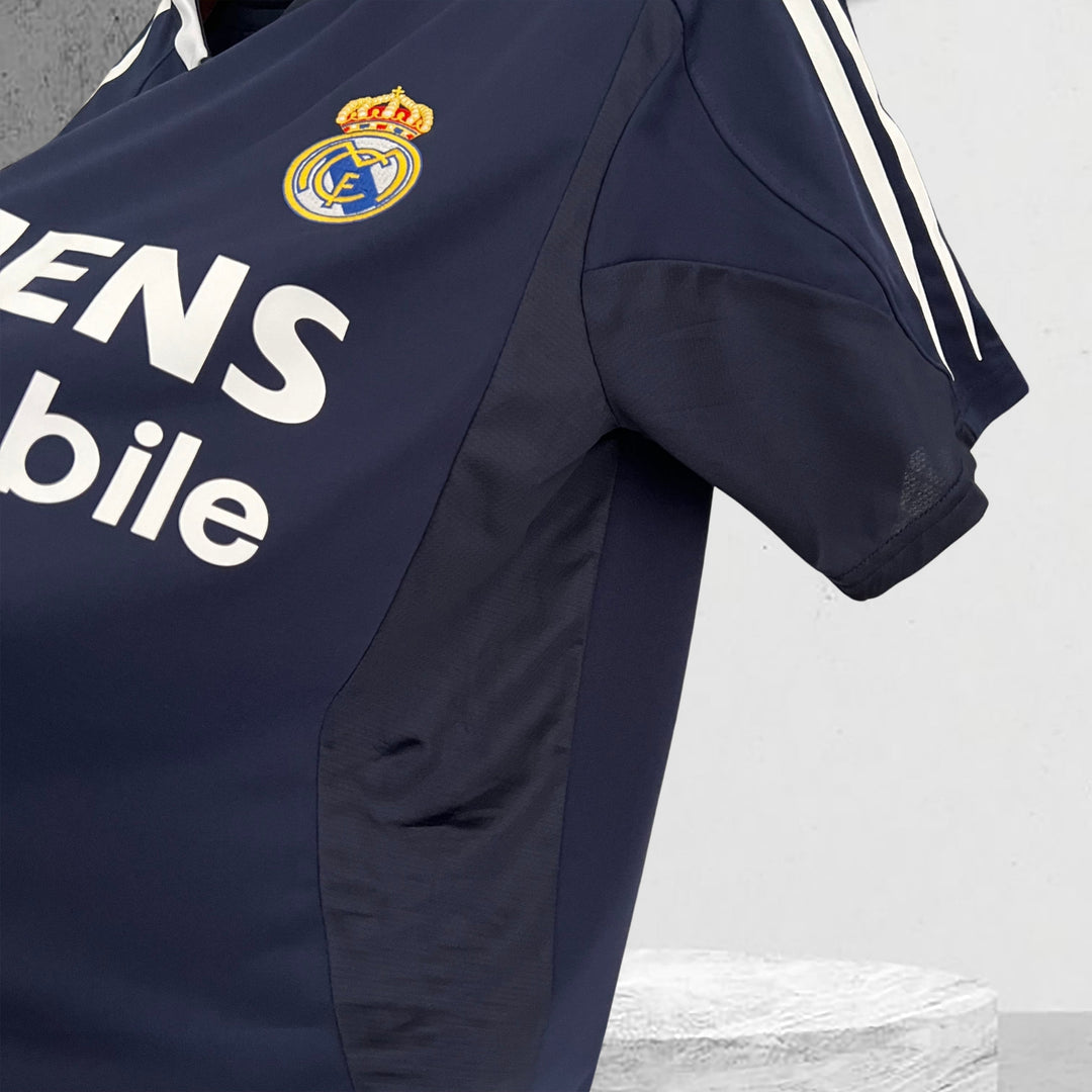 Real Madrid 2004–2005 Auswärtstrikot