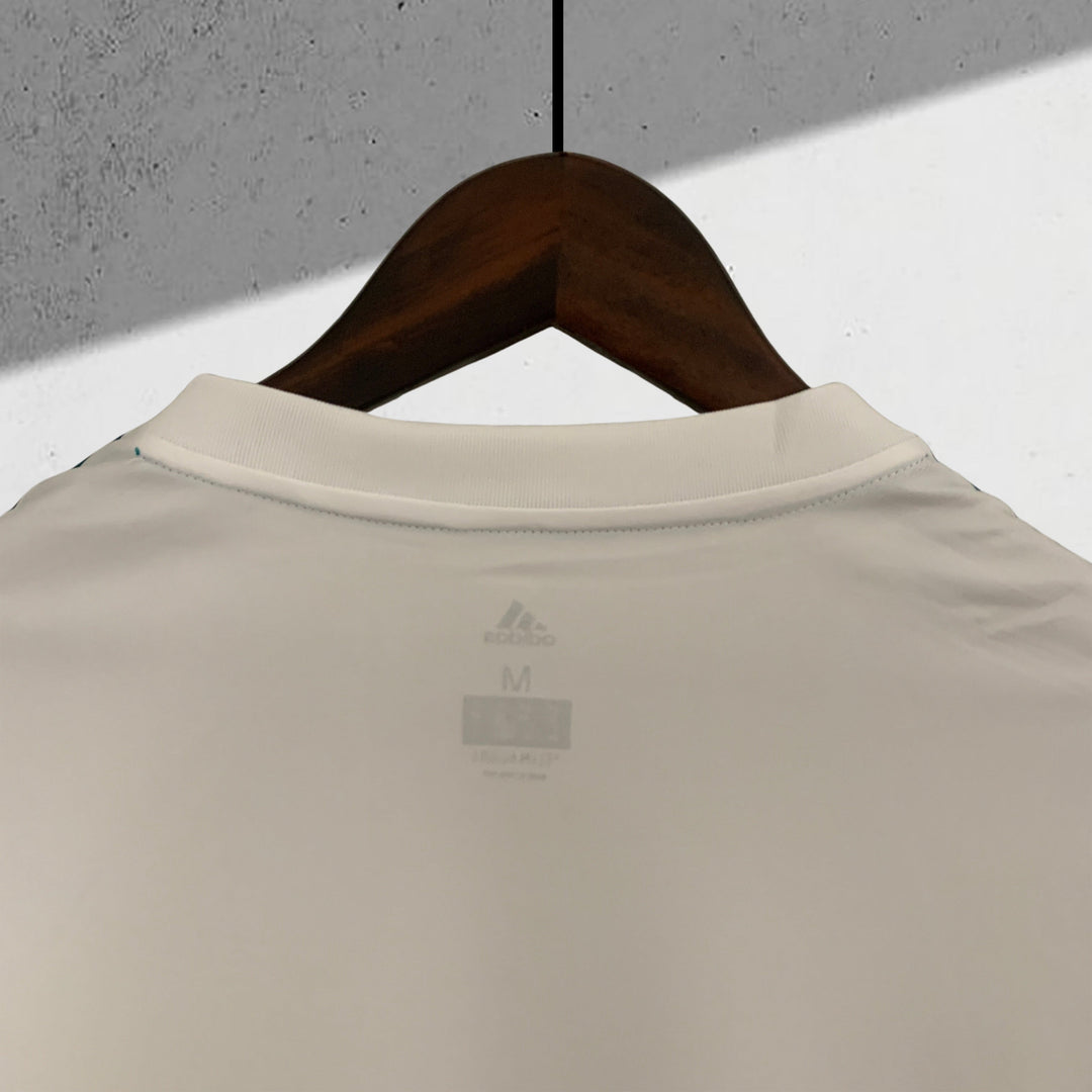 Real Madrid 2017–2018 Heimtrikot Langarmiges
