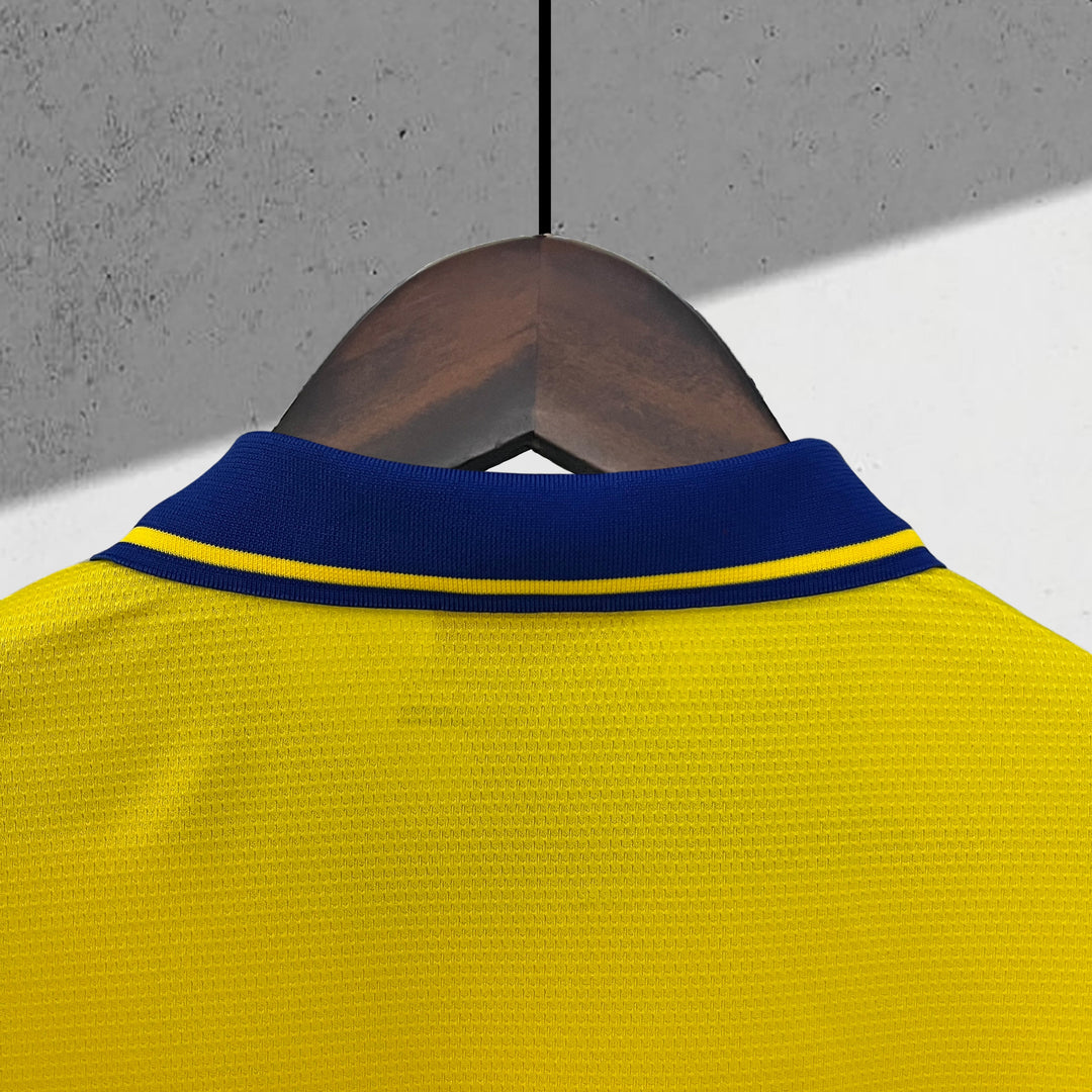 Arsenal 2013–2014 Auswärtstrikot