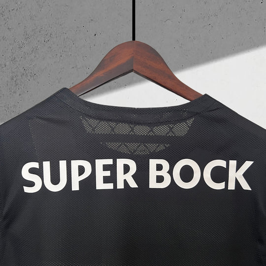 Sporting Lisboa 2024–2025 Heimtrikot