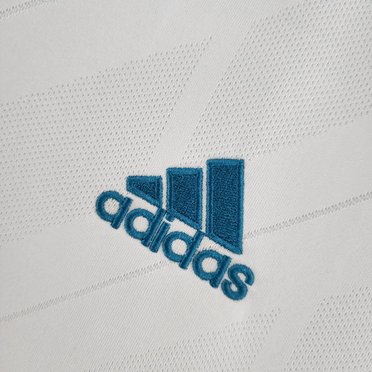 Real Madrid 2017–2018 Heimtrikot