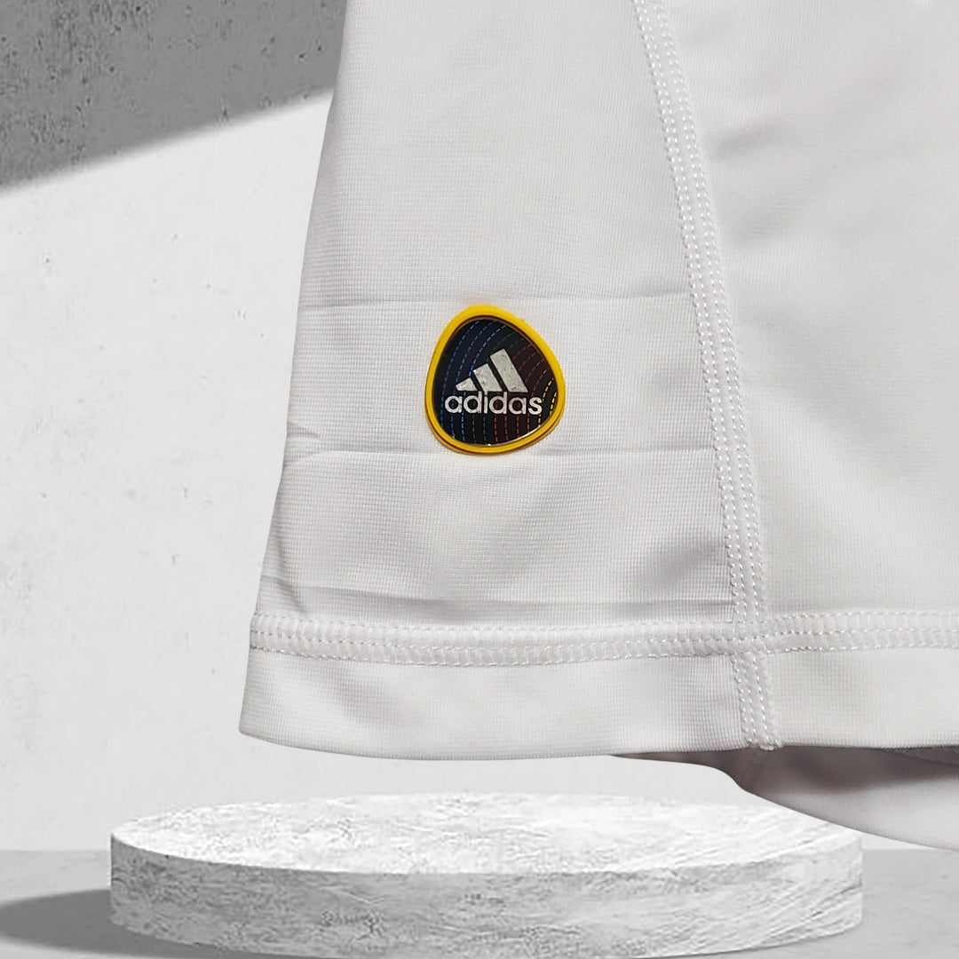 Real Madrid 2010–2011 Heimtrikot