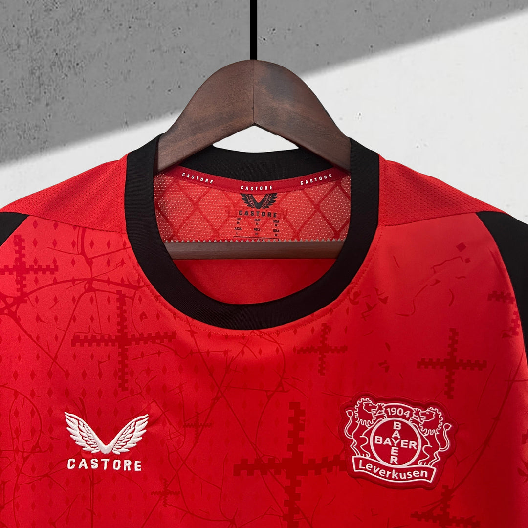 Bayer 04 Leverkusen 2024–2025 Heimtrikot