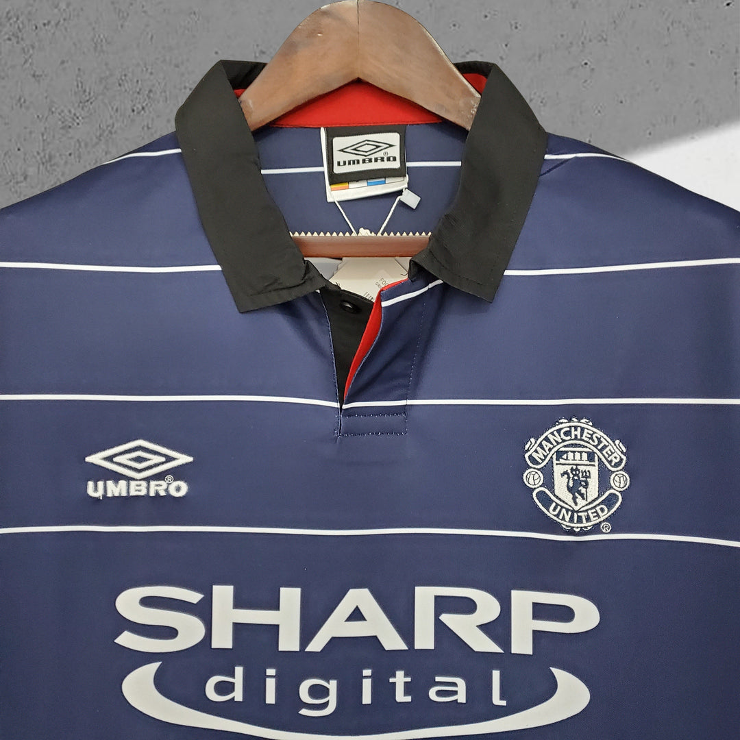 Manchester United 1999–2000 Auswärtstrikot