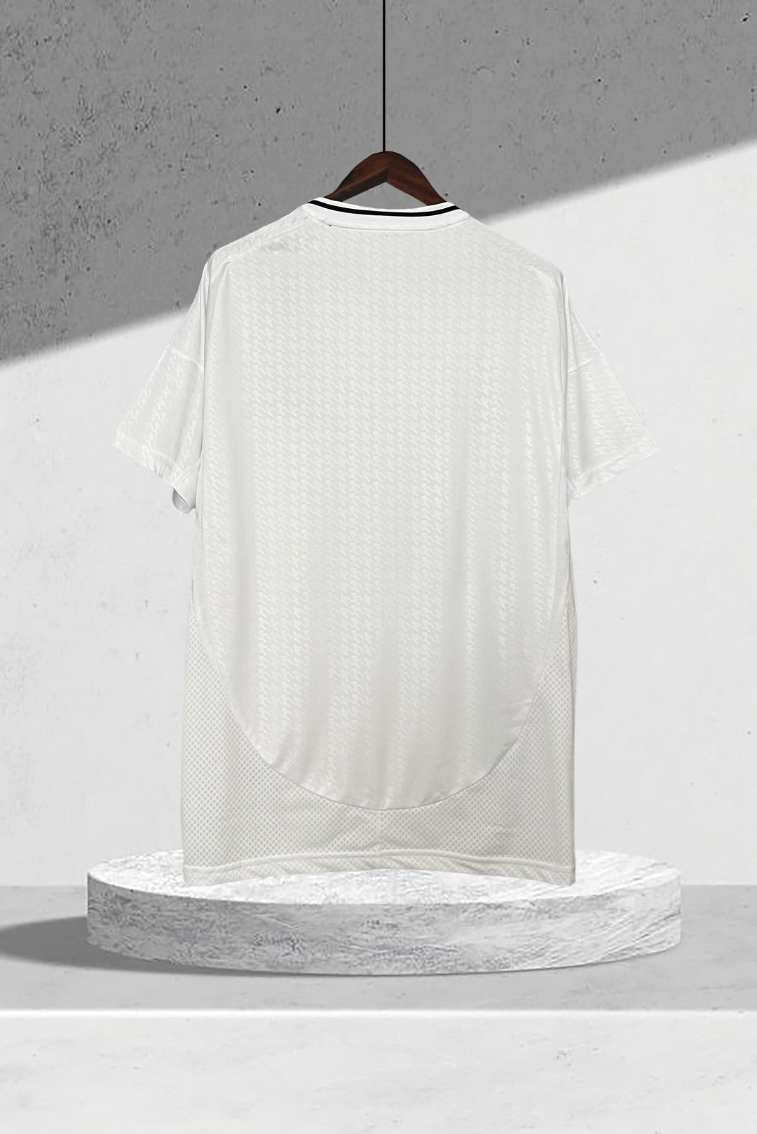 Real Madrid 2024–2025 Heimtrikot