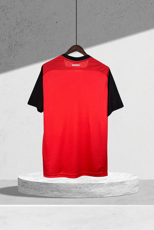 Bayer 04 Leverkusen 2024–2025 Heimtrikot