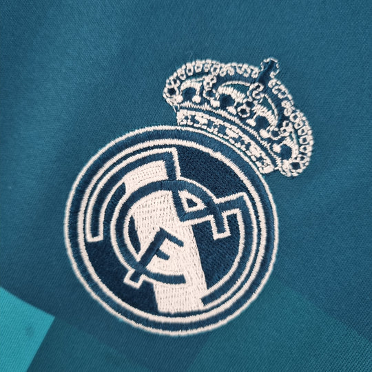Real Madrid 2017–2018 3. Trikot