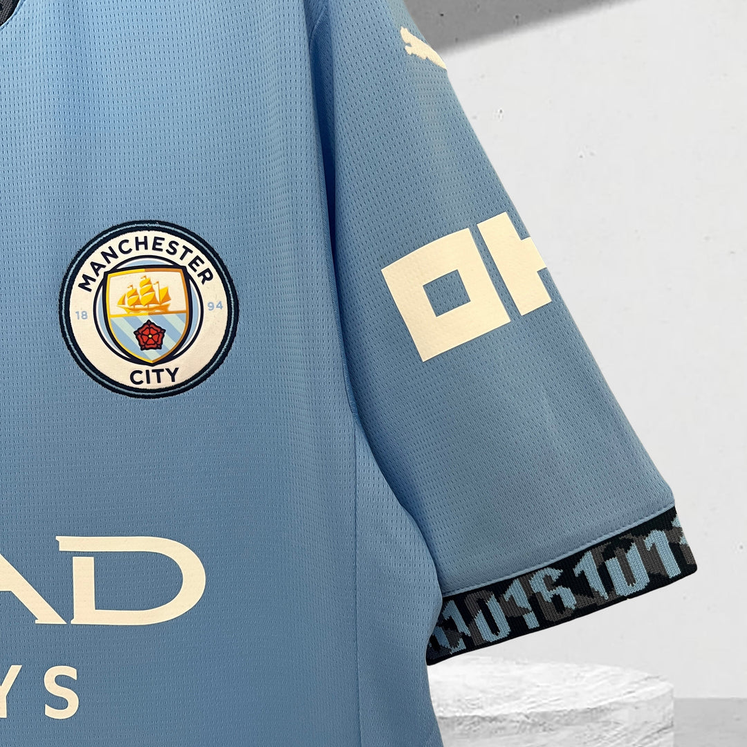 Manchester City 2024–2025 Heimtrikot