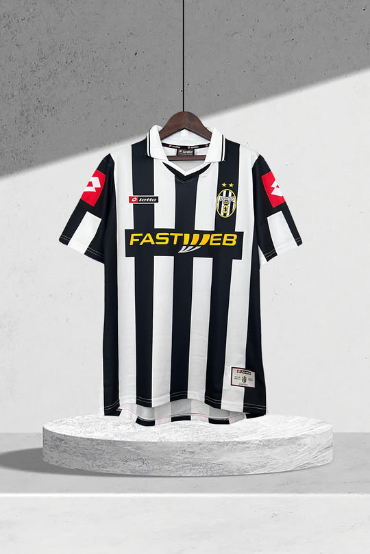 Juventus 2001–2002 Heimtrikot