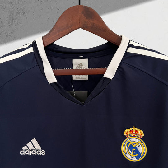 Real Madrid 2004–2005 Auswärtstrikot