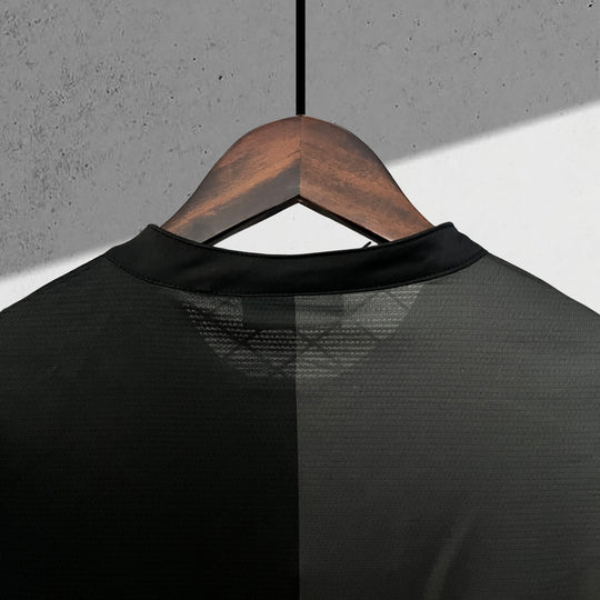 Manchester City 2013–2014 Auswärtstrikot