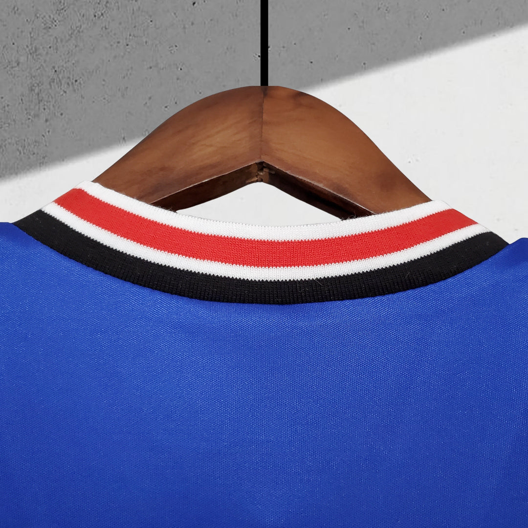 Manchester United 1985–1986 Auswärtstrikot