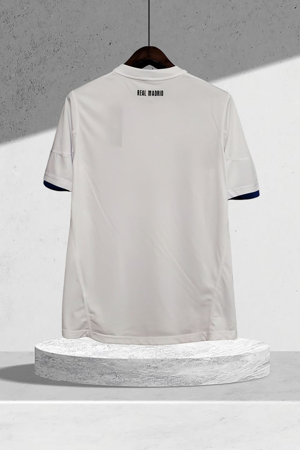 Real Madrid 2010–2011 Heimtrikot