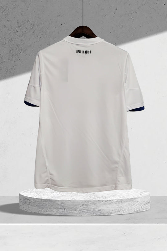 Real Madrid 2010–2011 Heimtrikot