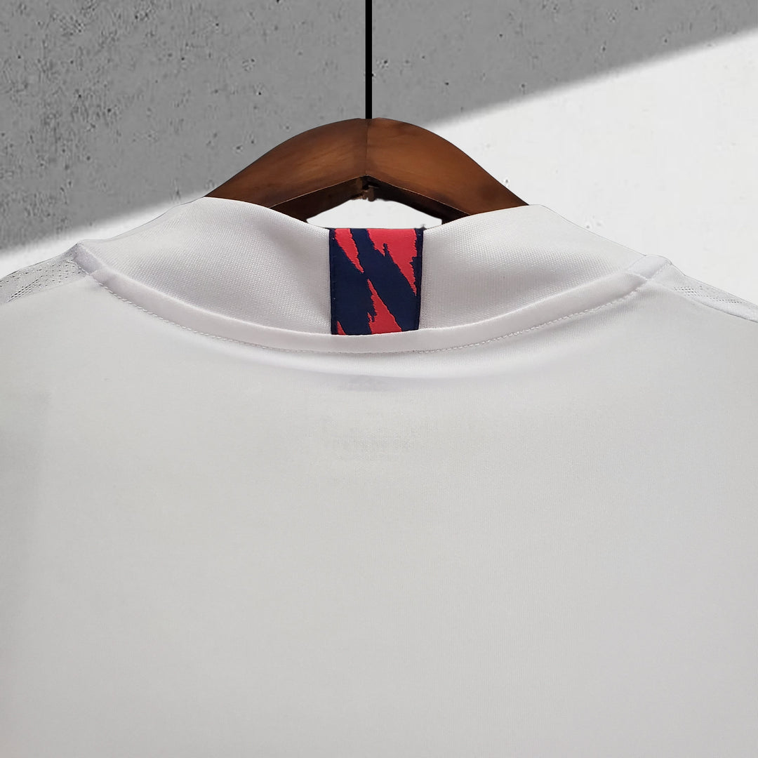 Real Madrid 2020–2021 Heimtrikot