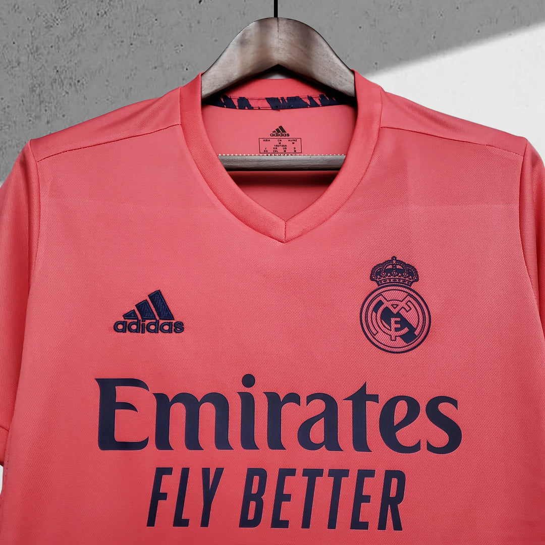 Real Madrid 2020–2021 Auswärtstrikot