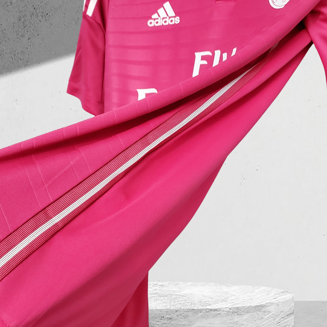 Real Madrid 2014–2015 Auswärtstrikot