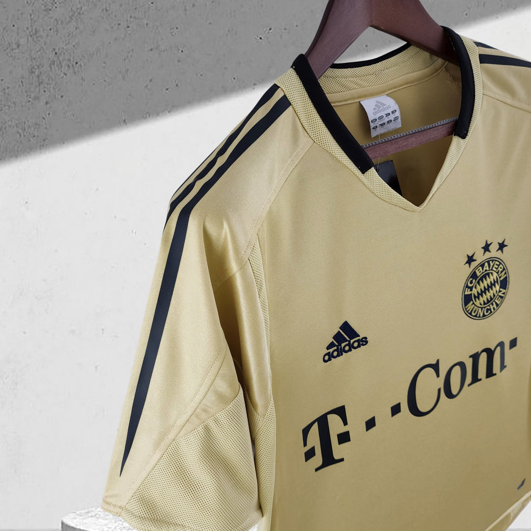 Bayern München 2004–2005 Auswärtstrikot