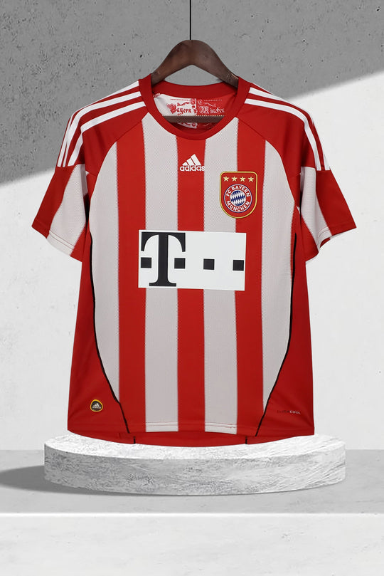 Bayern München 2010–2011 Heimtrikot