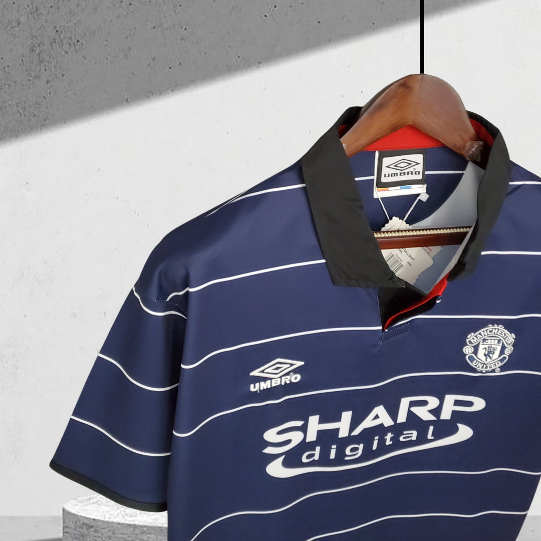 Manchester United 1999–2000 Auswärtstrikot