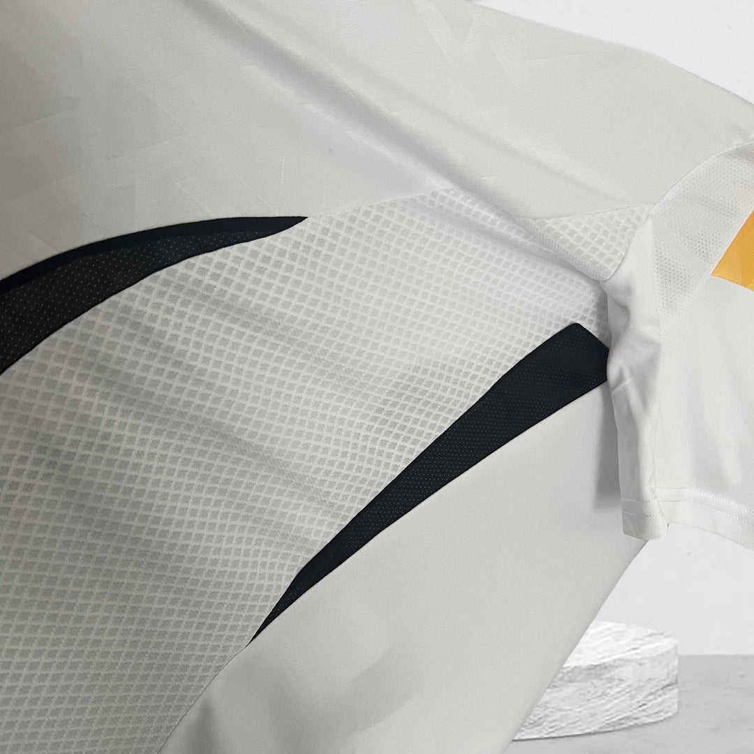 Deutschlands EM 2024 Heimtrikot