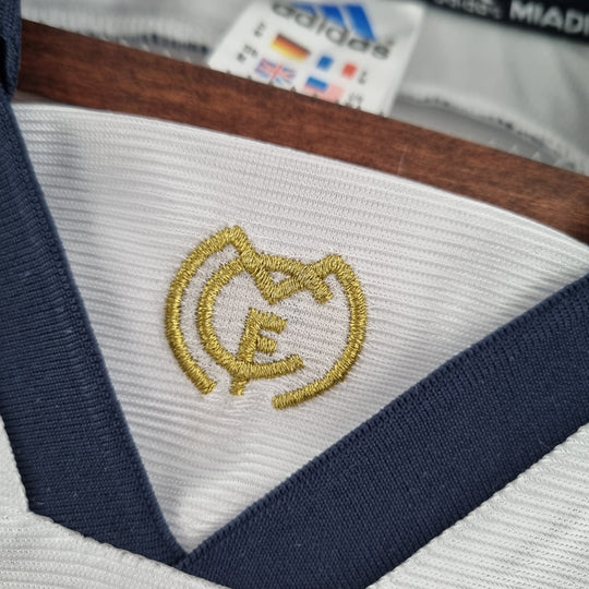 Real Madrid 2000–2001 Heimtrikot