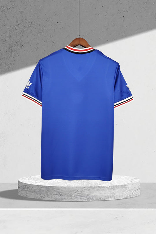 Manchester United 1985–1986 Auswärtstrikot