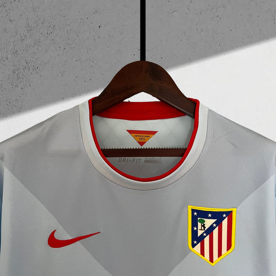 Atlético Madrid 2013–2014 3. Trikot