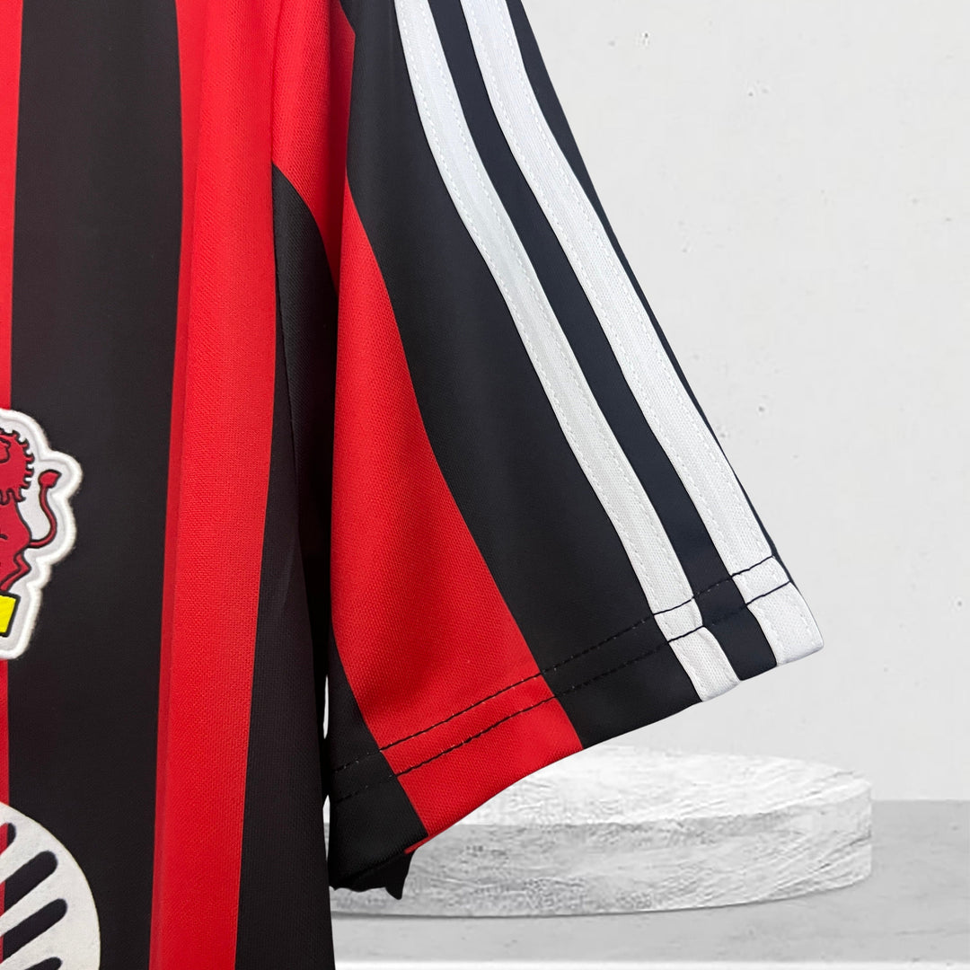 Bayer 04 Leverkusen 2001–2002 Heimtrikot