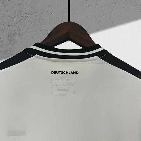 Deutschlands EM 2024 Heimtrikot