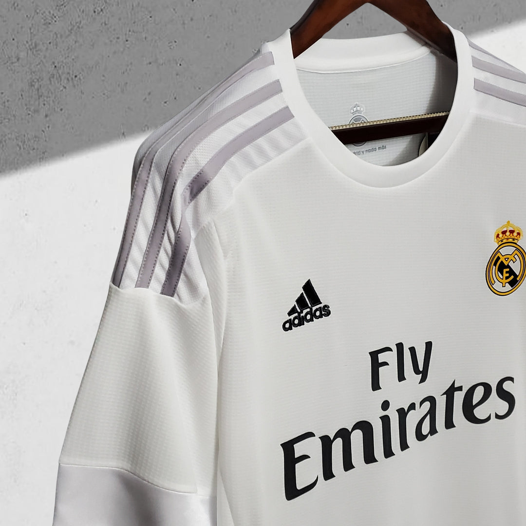 Real Madrid 2015–2016 Heimtrikot