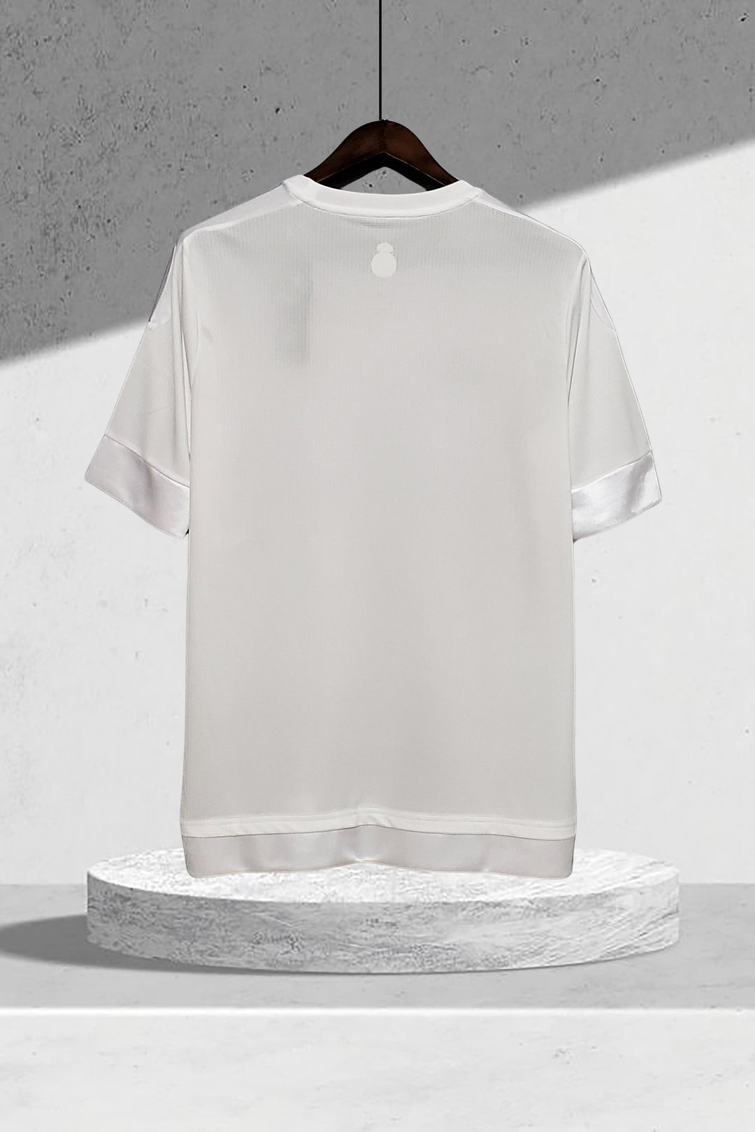 Real Madrid 2015–2016 Heimtrikot