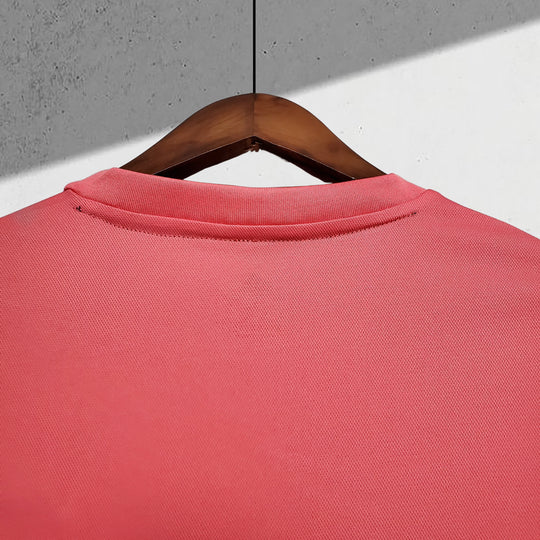 Real Madrid 2020–2021 Auswärtstrikot