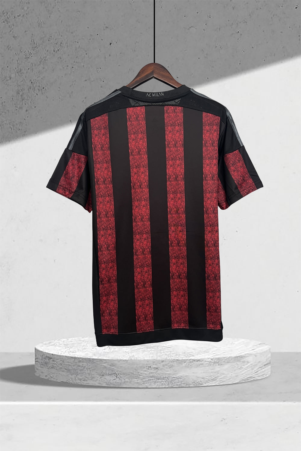 AC Milan 2015–2016 Heimtrikot