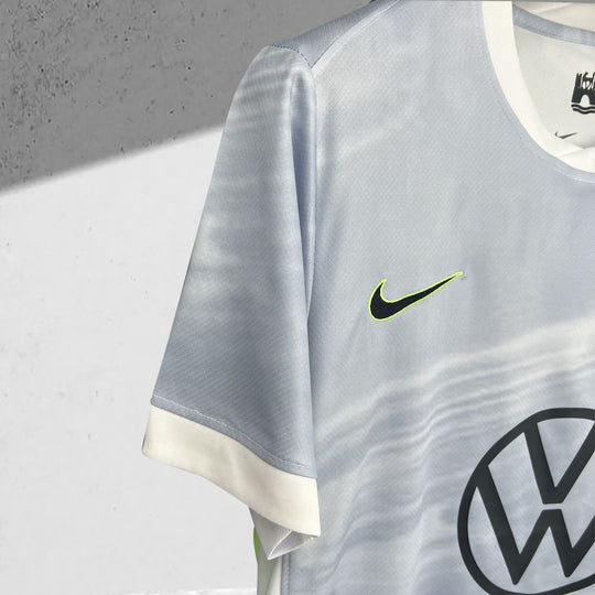 VfL Wolfsburg 2025-2026 Auswärtstrikot